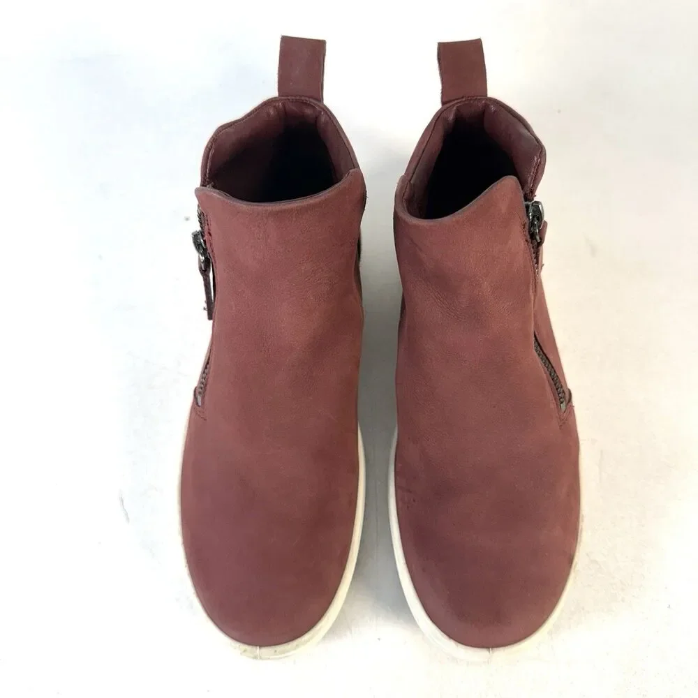ECCO Women's Burgundy Red Soft 7 Nubuck Ankle Boot Size 38 7.5 High Top Sneaker